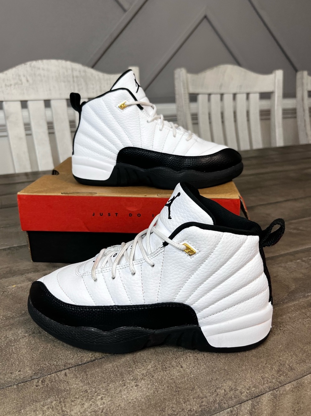 Nike Air Jordan 12 Retro Taxi 2025 White Black Kids Sz 2 Y